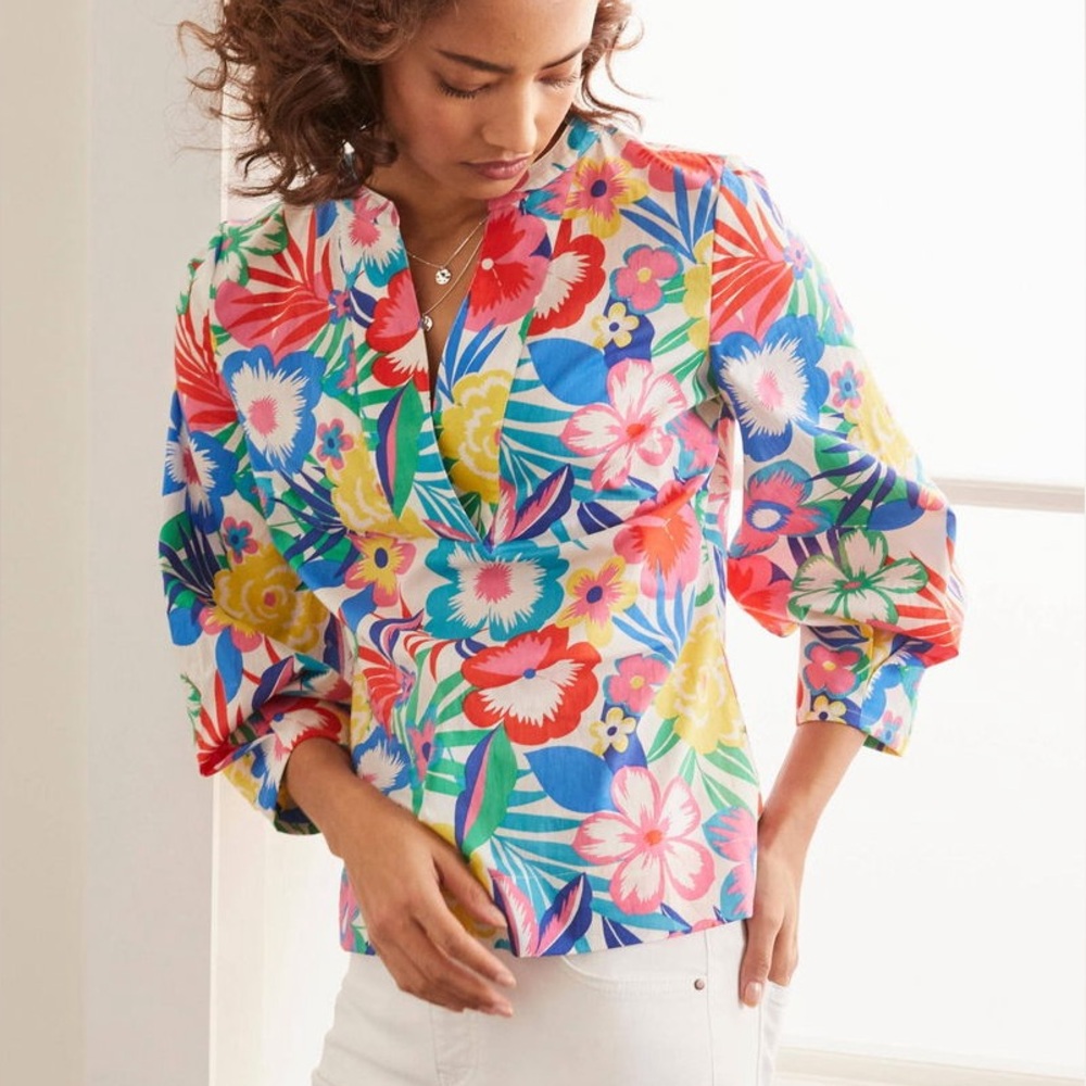 NWT Boden Roberta Top in Tropical Bloom
